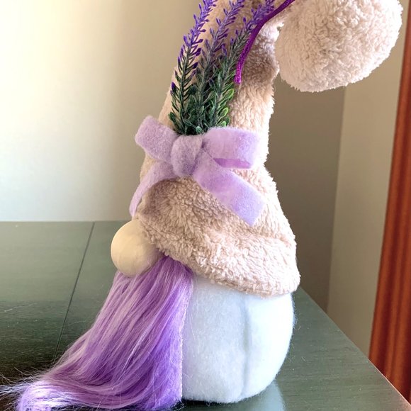 12 1/2" Lavender Flower or Pink Rose Spring Floral Wood Nose Plush Gnome New - Picture 5 of 12